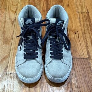 Nike SB Blazer Mid Shoes